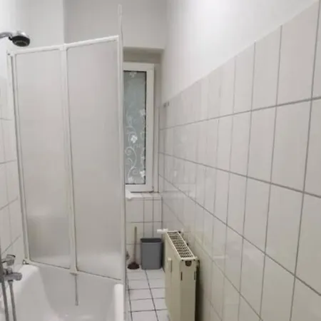 Fully Equipped, Centrally Located Near Zoo And Auenwald 아파트 라이프치히