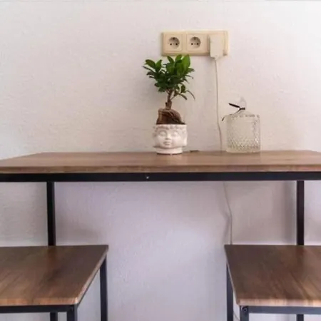 Apartmán Fully Equipped, Centrally Located Near Zoo And Auenwald Lipsko